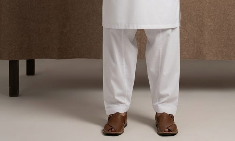 Elegant Off White Shalwar Kameez